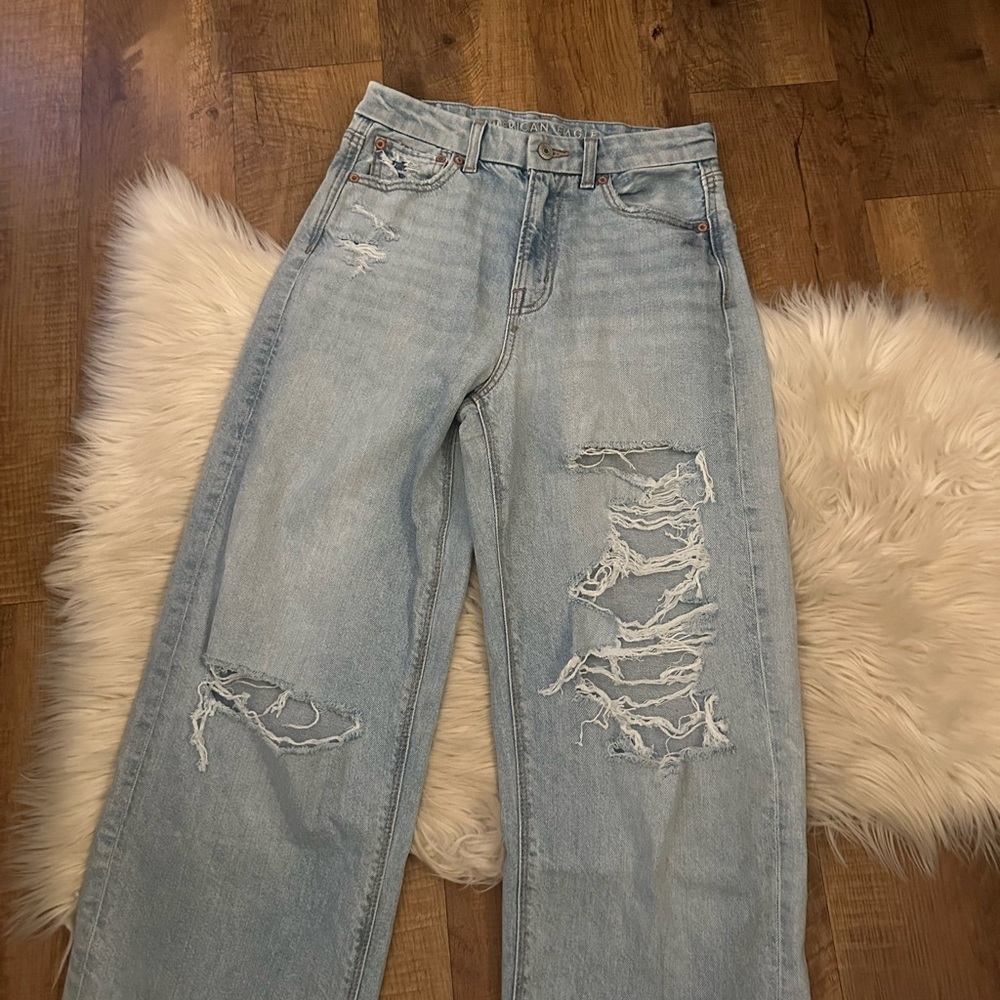 AMERICAN EAGLE Curvy Super High Rise Baggy Straight Jeans - Picture 3 of 7